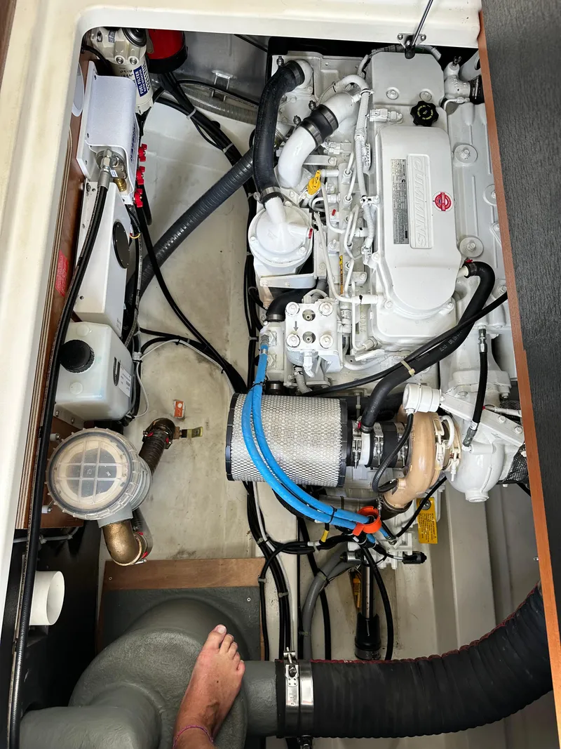 Slide: The Image of Beneteau Swift Trawler 35 2022 - 63