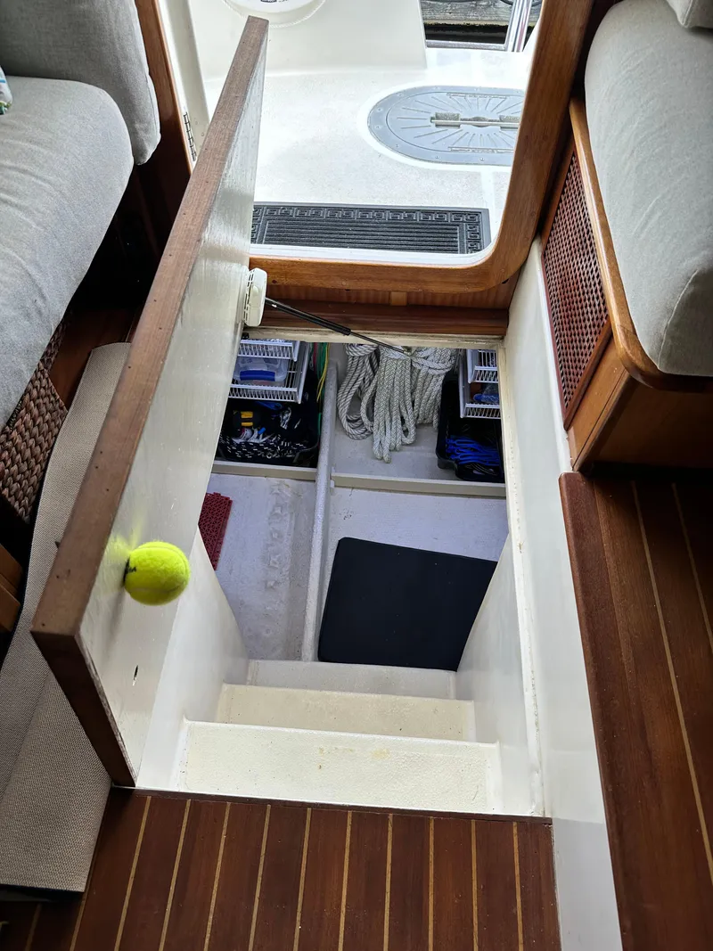 Slide: The Image of Great Harbour N37 2005 - 105