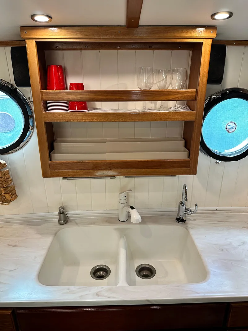 Slide: The Image of Great Harbour N37 2005 - 71