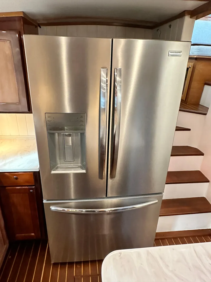 Slide: The Image of Great Harbour N37 2005 - 73