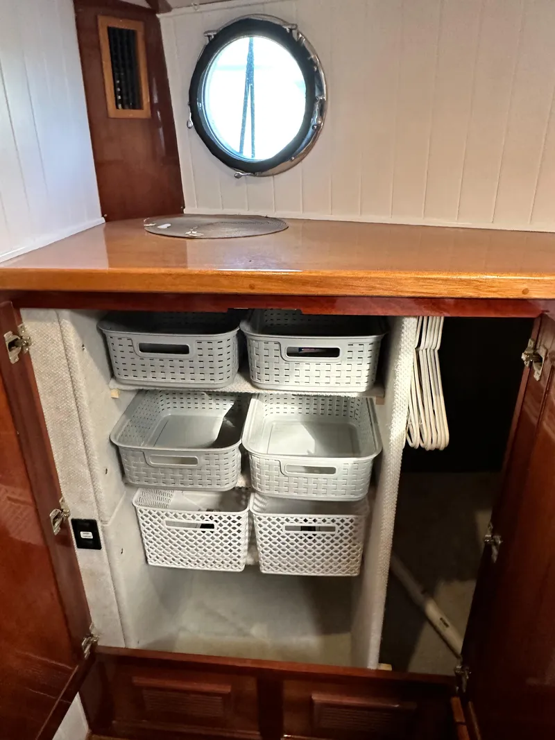 Slide: The Image of Great Harbour N37 2005 - 76