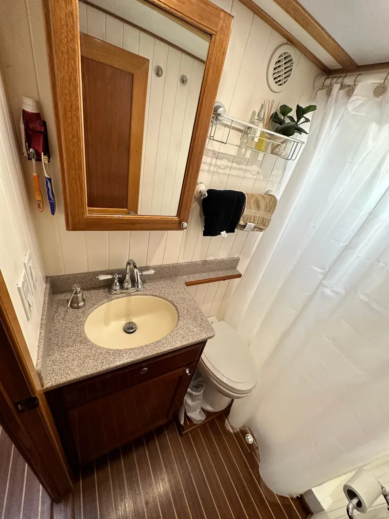 Slide: The Image of Great Harbour N37 2005 - 81