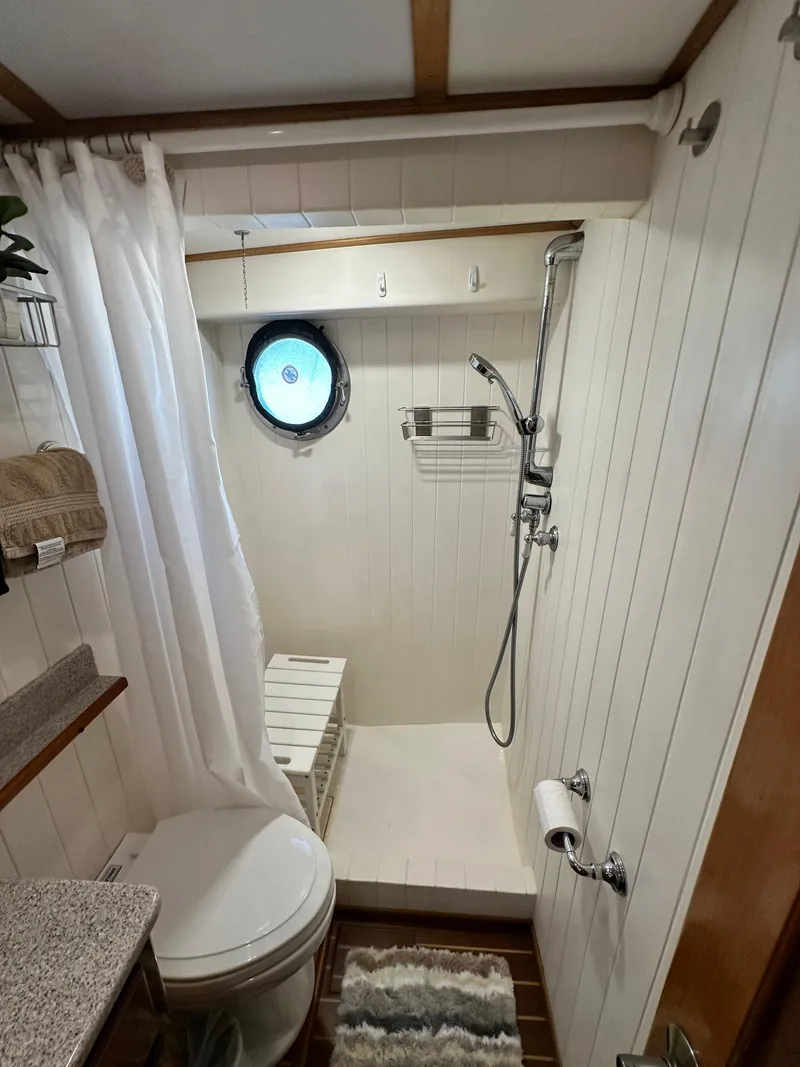 Slide: The Image of Great Harbour N37 2005 - 82