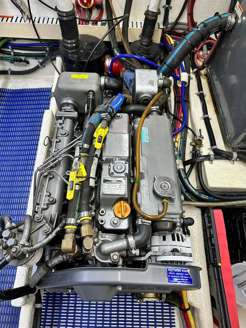 Slide: The Image of Great Harbour N37 2005 - 87