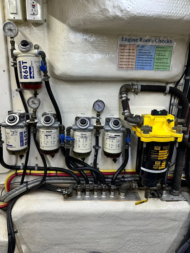 Slide: The Image of Great Harbour N37 2005 - 93