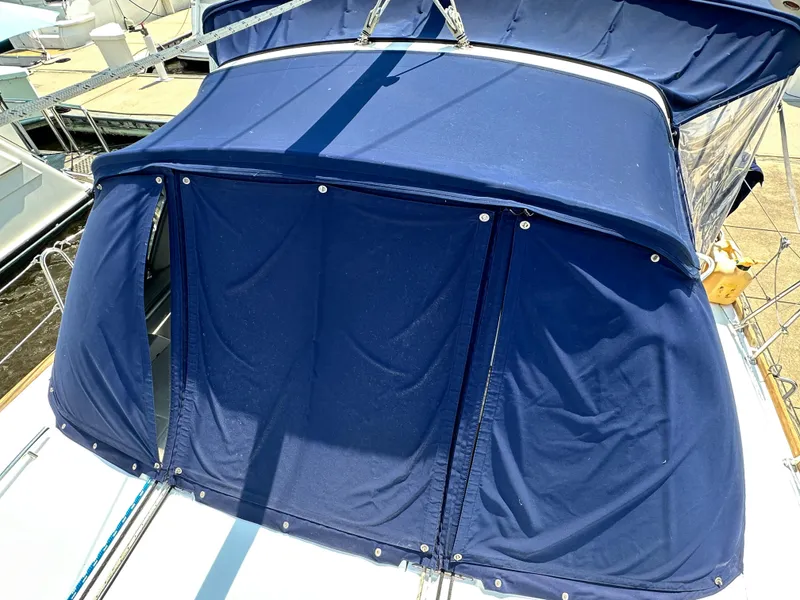 Slide: The Image of Blue canvas cover on a 2014 Beneteau Oceanis 45 sailboat. - 20