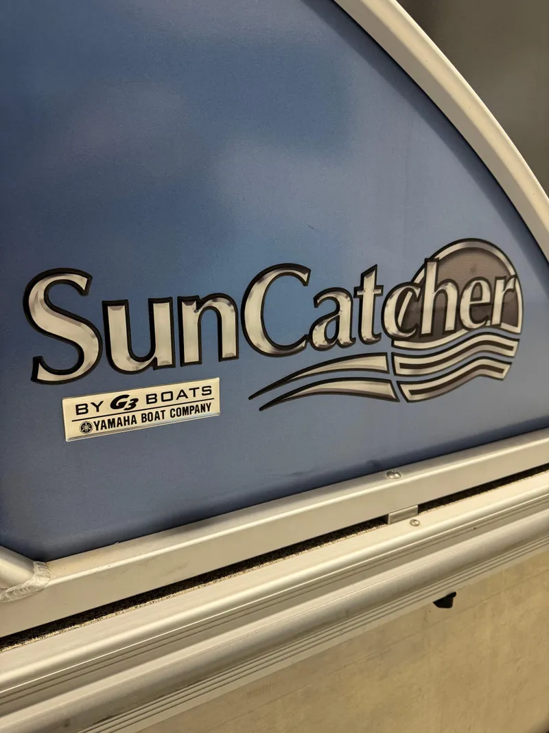 Slide: The Image of 2024 G3 Select 18C SunCatcher boat logo by Yamaha Boat Company. - 2