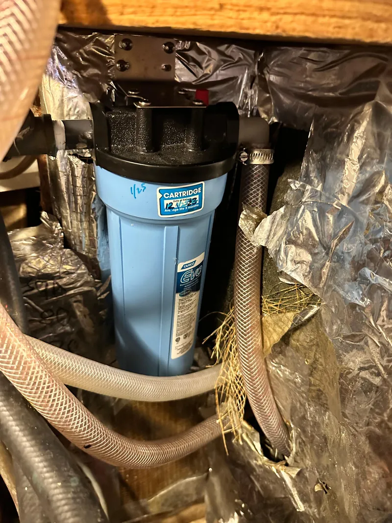 Slide: The Image of Kelly 44 1981 - 100