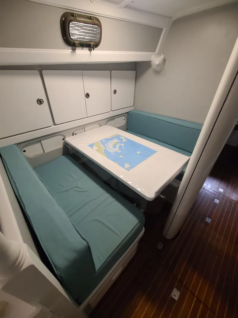 Slide: The Image of Kelly 44 1981 - 51