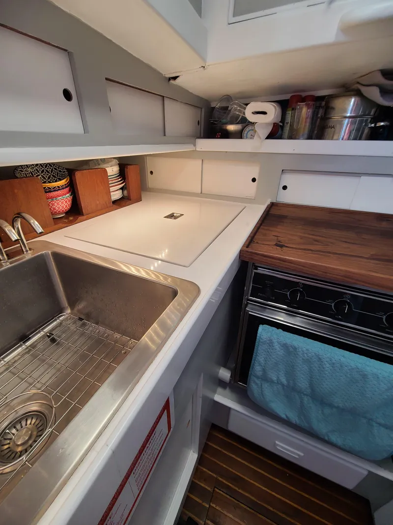 Slide: The Image of Kelly 44 1981 - 67