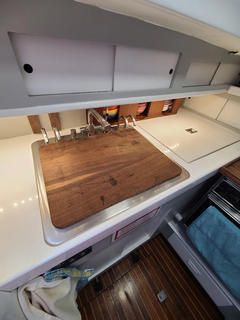 Slide: The Image of Kelly 44 1981 - 72