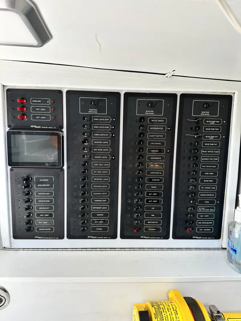 Slide: The Image of Kelly 44 1981 - 83