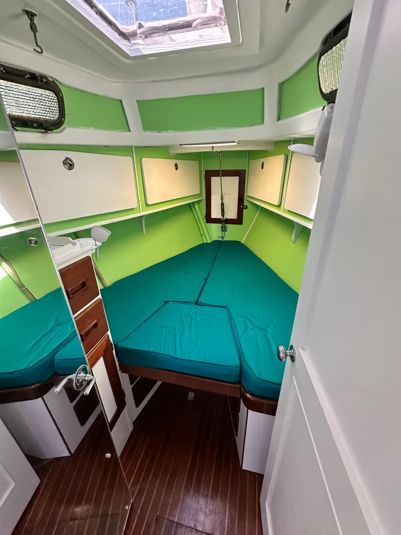 Slide: The Image of Kelly 44 1981 - 85