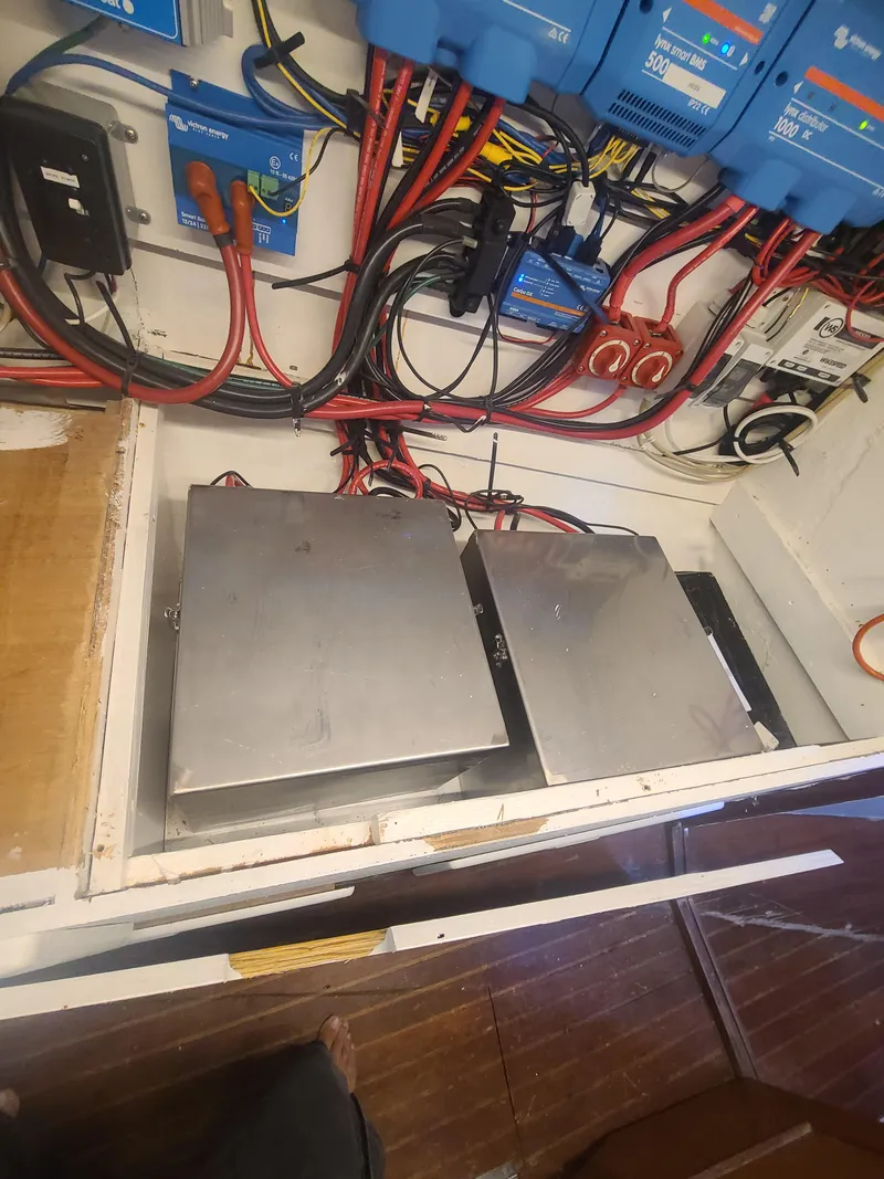 Slide: The Image of Kelly 44 1981 - 90