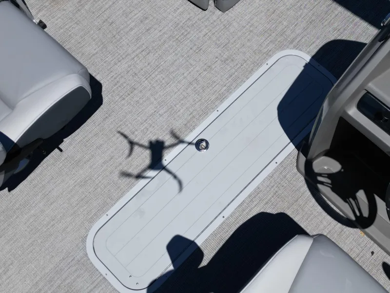 Slide: The Image of Tahoe LTZ QL23T DX 2025 - 23