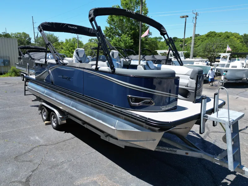 Slide: The Image of Tahoe LTZ QL23T DX 2025 - 8