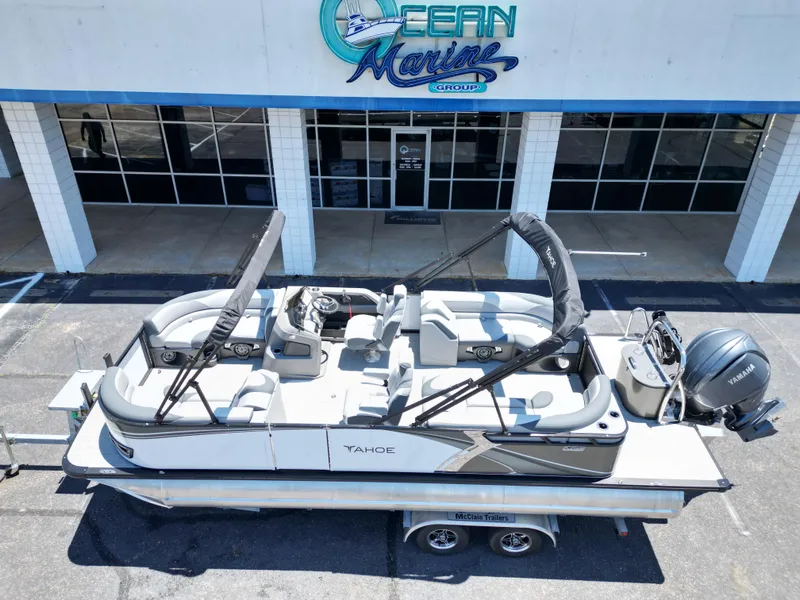 Slide: The Image of Tahoe LTZ QL23T DX 2025 - 3