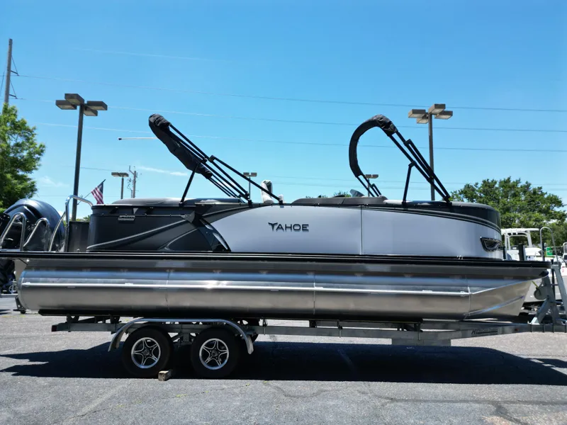 Slide: The Image of Tahoe LTZ QL23T DX 2025 - 6