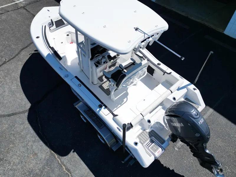 Slide: The Image of Tidewater 210LXF 2025 - 10