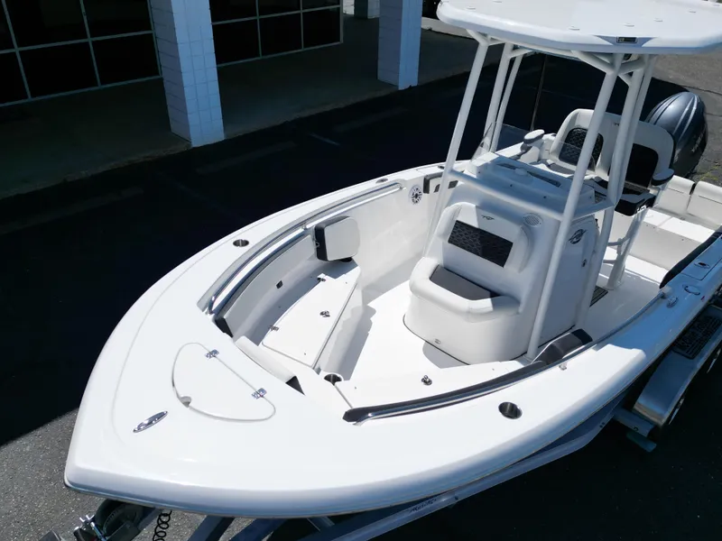 Slide: The Image of Tidewater 210LXF 2025 - 16