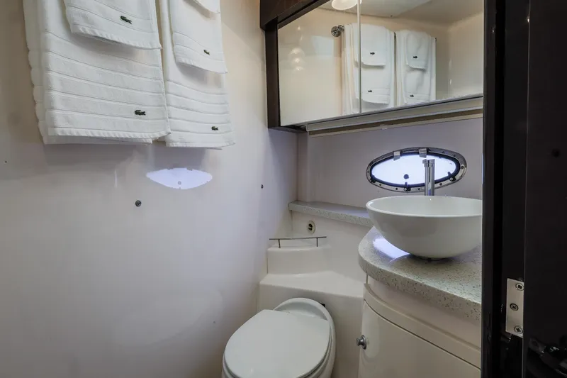 Slide: The Image of Owner's private head, with separate shower to starboard - 14