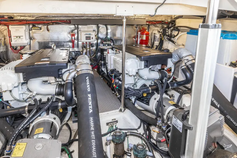 Slide: The Image of Spacious, pristine engine room with easy access - 18