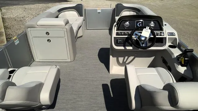 Slide: The Image of Godfrey Sweetwater 2086 SB 27" Impact Center Tube Package 2025 - 11