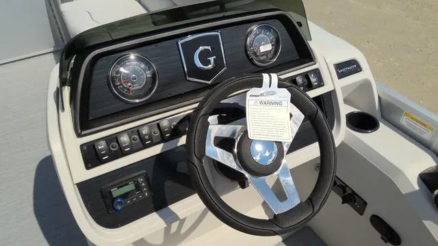 Slide: The Image of Godfrey Sweetwater 2086 SB 27" Impact Center Tube Package 2025 - 13