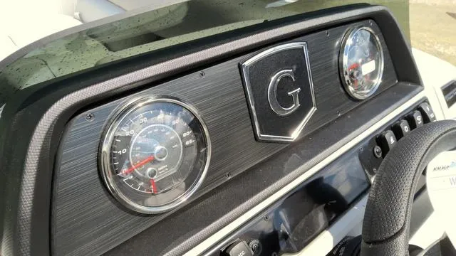 Slide: The Image of Godfrey Sweetwater 2086 SB 27" Impact Center Tube Package 2025 - 16