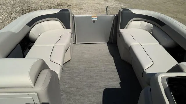 Slide: The Image of Godfrey Sweetwater 2086 SB 27" Impact Center Tube Package 2025 - 19