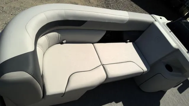 Slide: The Image of Godfrey Sweetwater 2086 SB 27" Impact Center Tube Package 2025 - 3