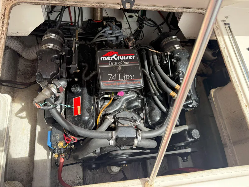 Slide: The Image of 1988 Slickcraft 268 SC boat engine, MerCruiser 7.4 Litre, Bravo One model. - 40