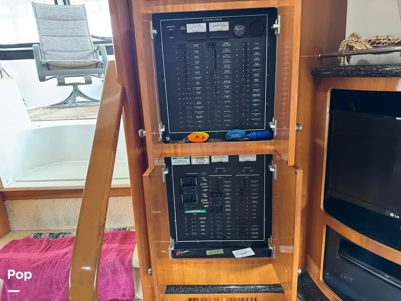 Slide: The Image of 2001 Carver 396 Aft Cabin for sale in Cartersville, GA - 34