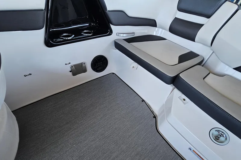 Slide: The Image of Interior seating of 2025 Yamaha Boats AR195, featuring sleek design and comfortable upholstery. - 11