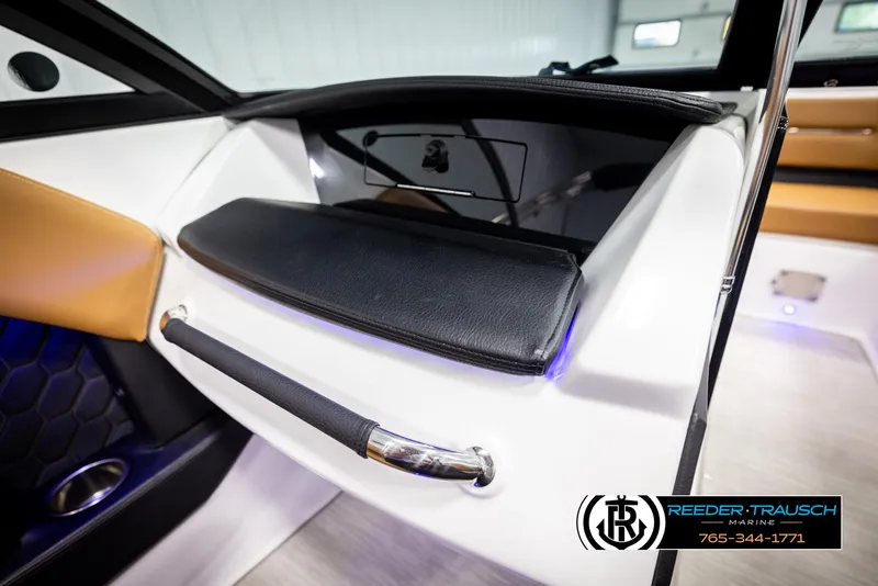 Slide: The Image of 2023 Four Winns H2 boat interior with sleek design and modern features. - 40