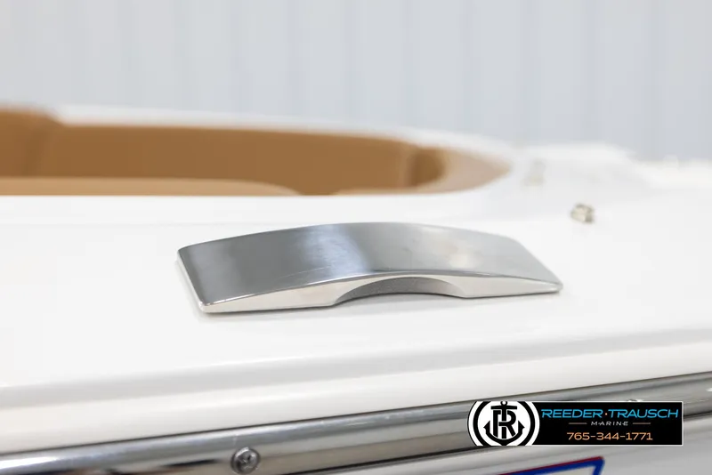 Slide: The Image of Four Winns H2 2023 - 61