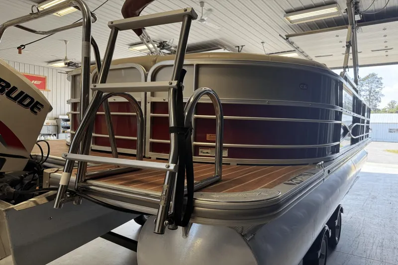 Slide: The Image of Xcursion X-23 RF 2013 - 10