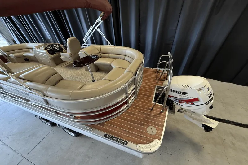 Slide: The Image of Xcursion X-23 RF 2013 - 4