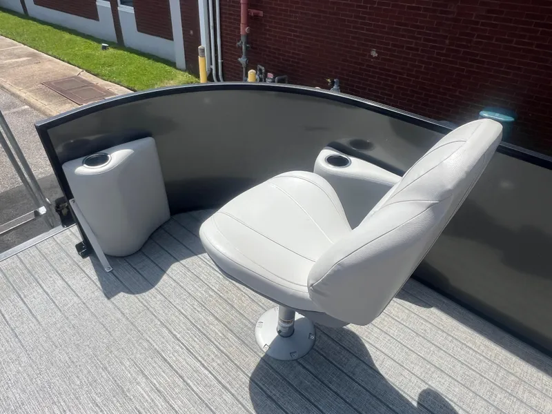 Slide: The Image of 2021 Sylvan Mirage Fish 8522 Party Fish 4.0 boat seat with cup holders. - 19