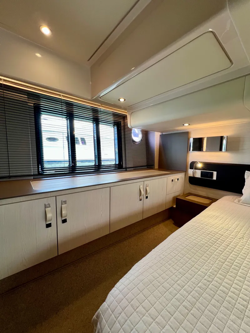 Slide: The Image of Azimut 50 2019 - 80