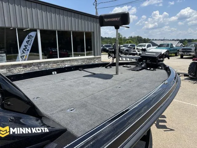 Slide: The Image of Phoenix Bass Boat 21 PHX 2023 - 8