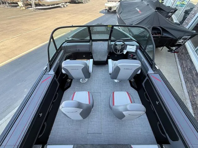 Slide: The Image of Alumacraft Trophy 185X Sport 2025 - 13