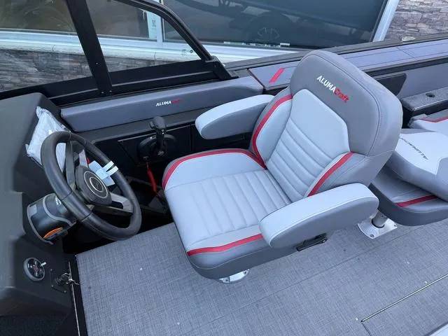 Slide: The Image of Alumacraft Trophy 185X Sport 2025 - 21