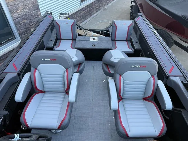 Slide: The Image of Alumacraft Trophy 185X Sport 2025 - 30