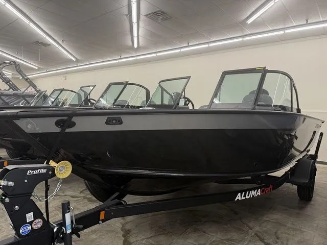 The Image of Alumacraft Trophy 185X Sport 2025 - 1