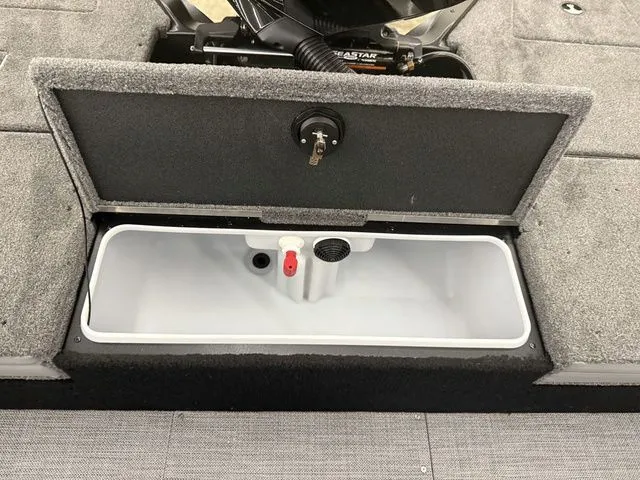 Slide: The Image of Alumacraft Trophy 185X Sport 2025 - 13