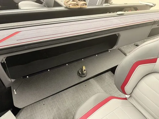 Slide: The Image of Alumacraft Trophy 185X Sport 2025 - 17