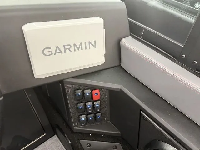 Slide: The Image of Alumacraft Trophy 185X Sport 2025 - 29