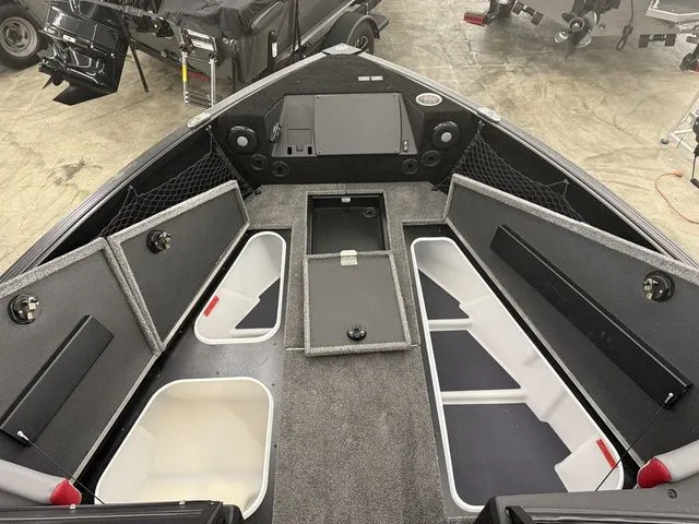 Slide: The Image of Alumacraft Trophy 185X Sport 2025 - 32