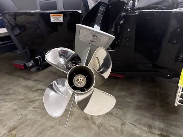 Slide: The Image of Alumacraft Trophy 185X Sport 2025 - 6